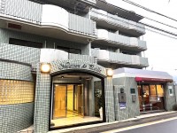 ●●区を専門 ◆緑豊かな閑静な地域の分譲マンション◆
◆居住用でも収益用でもご検討頂けます◆
◆日当たり良好な景色の良い南向き◆
【物件の魅力】
◆宅配ボックスとオートロック完備です
◆エアコン設置済みで即入居可能です
◆オール電化マンションです
◆セカンドハウスやテレワーク用でもお使い頂けます
【住環境の魅力】
◆緑を感じる閑静な地域ですので生活しやすい環境です
◆公園や小学校も近くにあるので子育て環境も充実しています
◆京阪バスで桂駅まで11分でアクセス出来ます
◆コンビニやス