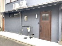 ●●区を専門 ◆阪急「西京極」駅まで徒歩約10分でアクセス可能な好立地◆
◆周辺には生活・子育てに便利な施設充実◆
◆日当たり良好の南向きバルコニー◆
【物件の魅力】
◆ハウスクリーニング済みですのでそのまま入居頂けます
◆吹き抜けのあるお洒落な内装
◆間取りは、コンパクトながらも使いやすい間取りです
◆建物前に自転車・バイク等を置けるスペースがあります
【住環境の魅力】
◆大きな通りから住宅街に入るので静かな生活しやすい環境です
◆公園や小学校もすぐ近くにあるので子育て環境も充実して